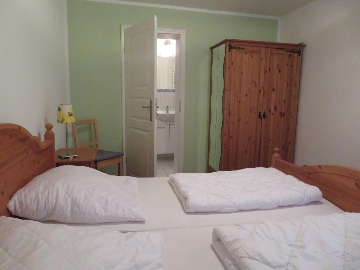 Pension Waldrose Sellin  Room photo
